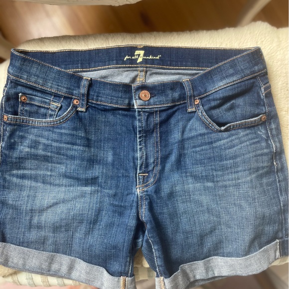 7 for all mankind denim shorts with rolled hem - Picture 5 of 6